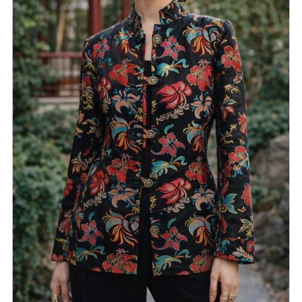Chicos Black Silk Blend Floral Embroidered Jacket Colorful Statement Jacket M